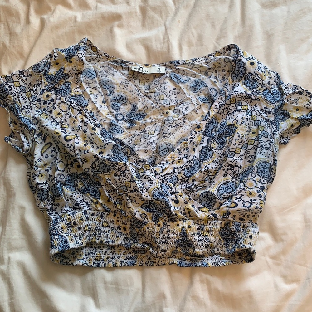 Hollister Floral wrap top